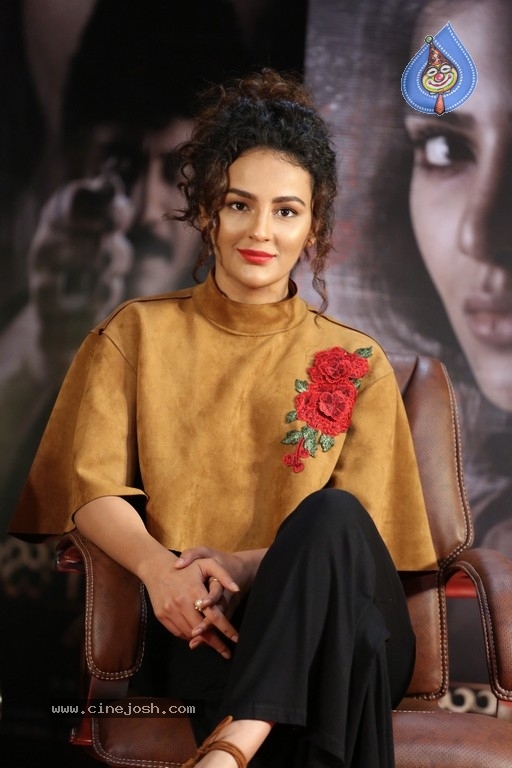 Seerat Kapoor at Raju Gari Gadhi 2 Press Meet - 1 / 30 photos