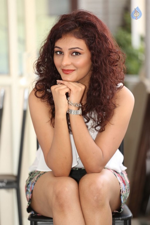 Seerat Kapoor Photos - 7 / 62 photos