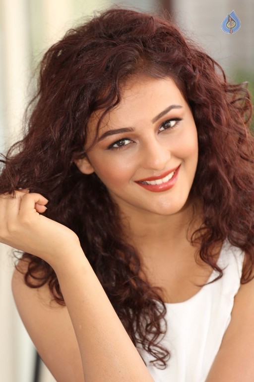 Seerat Kapoor Photos - 49 / 62 photos