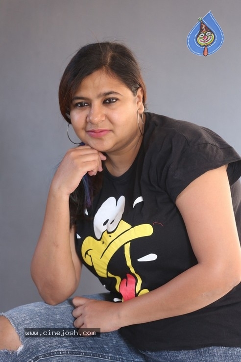 Sesha Sindhu Rao Interview Pics - 4 / 21 photos