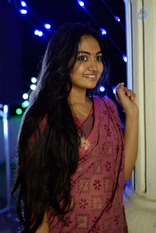 Shaalin Zoya Photos - 28 / 28 photos