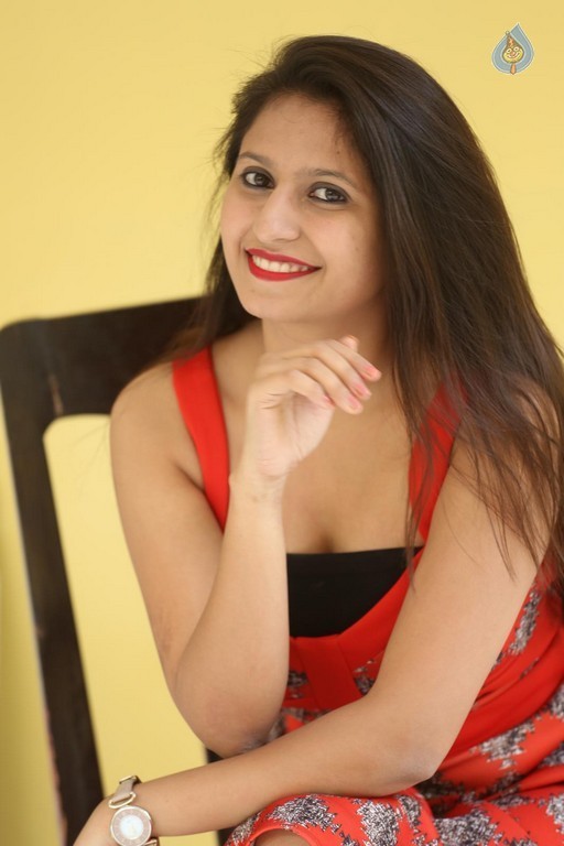 Shaheena New Photos - 28 / 39 photos