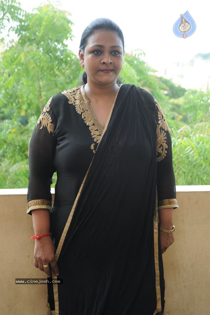 Shakila Stills - 6 / 22 photos