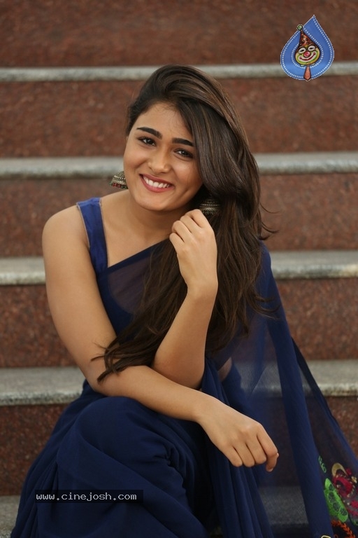 Shalini Pandey Latest Photos - 2 / 20 photos