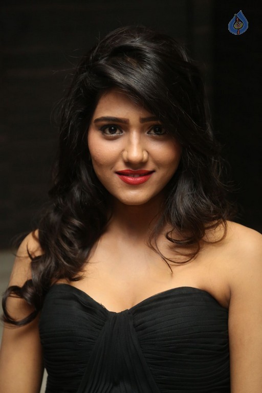 Shalu New Gallery - 6 / 35 photos