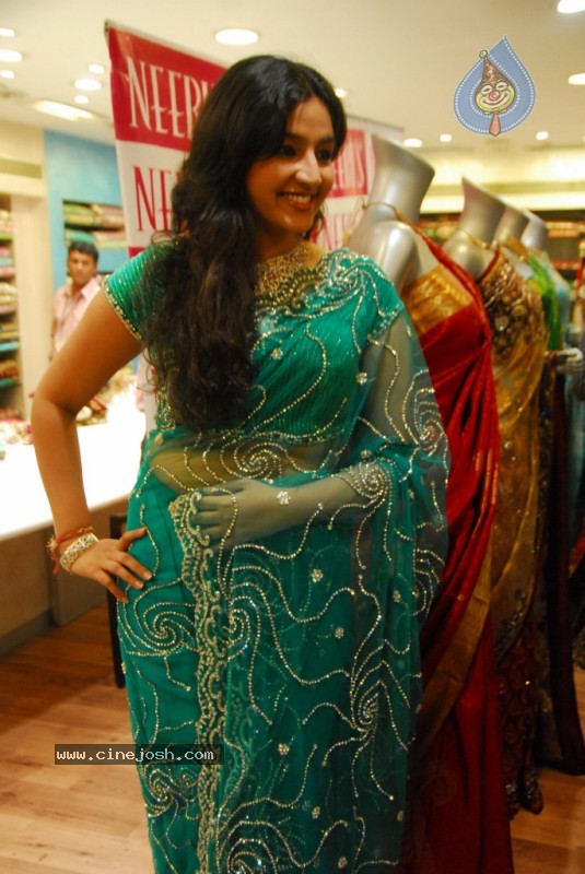 Shanti Rao at Neeru's Shopping Mall - 2 / 52 photos
