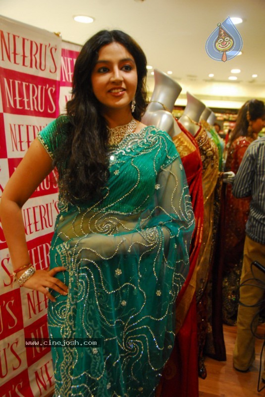 Shanti Rao at Neeru's Shopping Mall - 5 / 52 photos