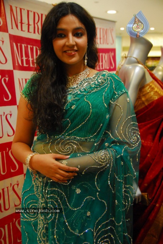 Shanti Rao at Neeru's Shopping Mall - 42 / 52 photos