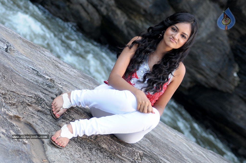 Shanvi Hot Stills - 21 / 63 photos