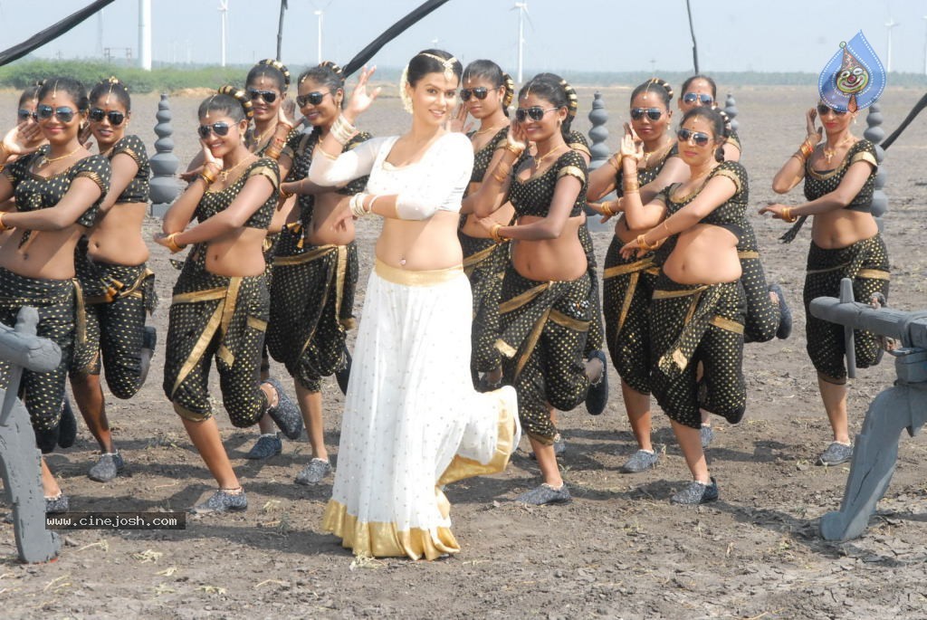 Sharmila Mandre Hot Photos - 39 / 115 photos