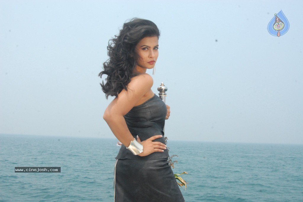 Sharmila Mandre New Hot Stills - 68 / 69 photos