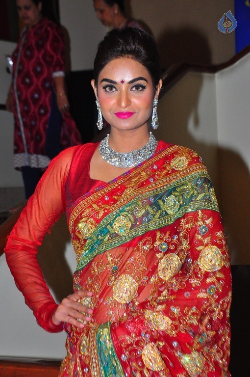 Sharon Fernandes Latest Gallery - 24 / 29 photos