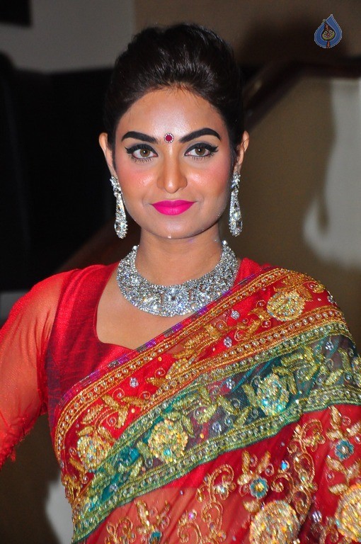 Sharon Fernandes Latest Gallery - 27 / 29 photos
