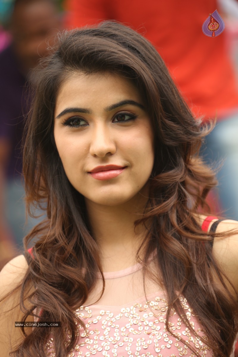 Sheena Bajaj Stills - 56 / 62 photos