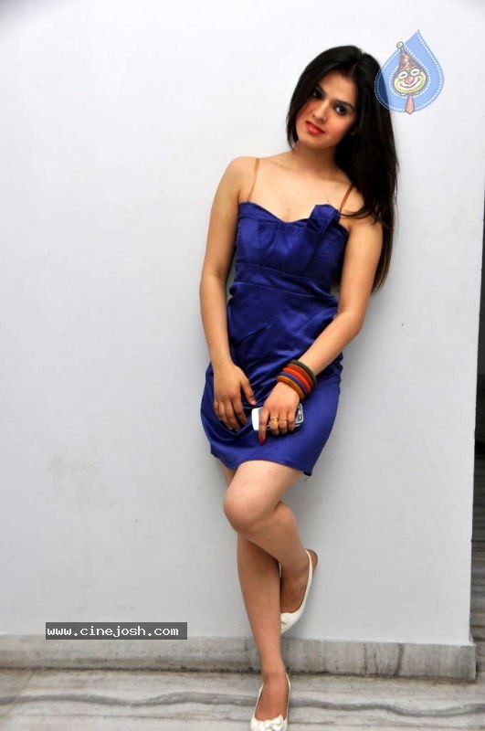 Shefali Sharma Hot Stills - 61 / 80 photos