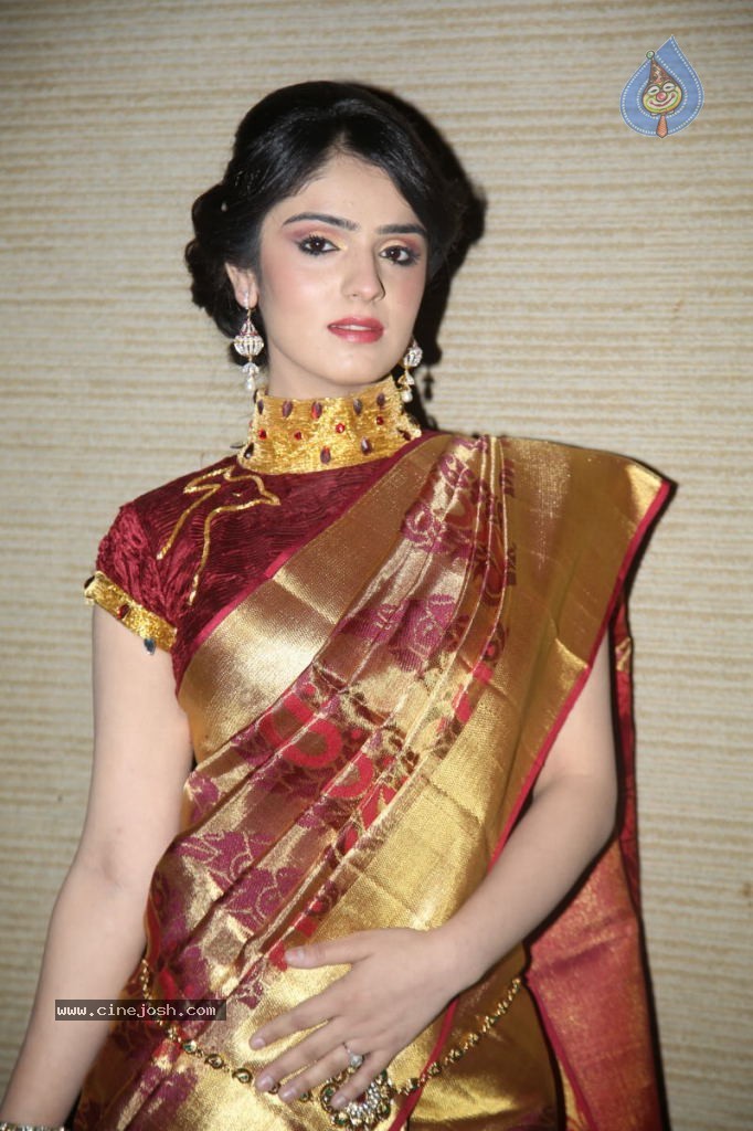 Shefali Sharma Latest Photos - 14 / 61 photos