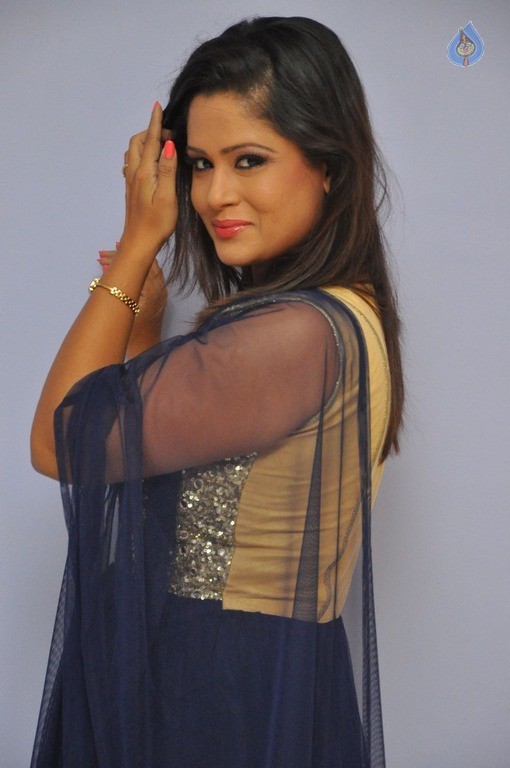 Shilpa Chakravarthy Latest Photos - 8 / 42 photos