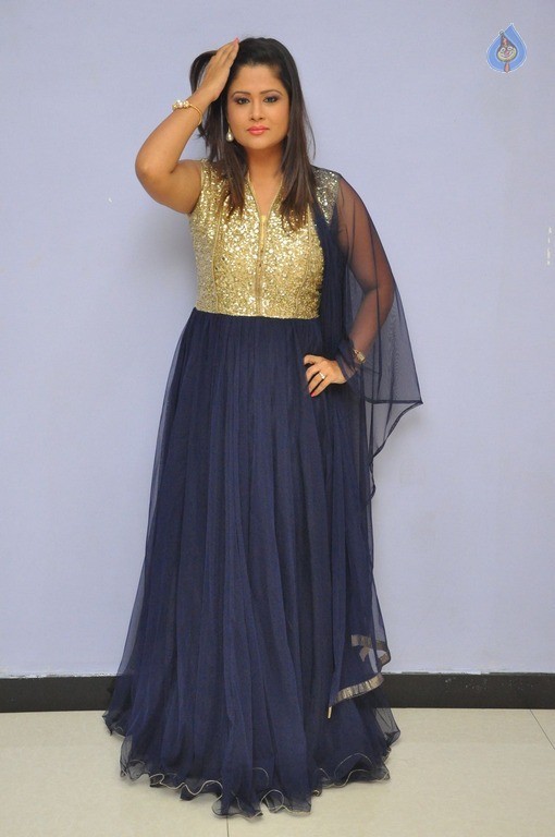 Shilpa Chakravarthy Latest Photos - 34 / 42 photos