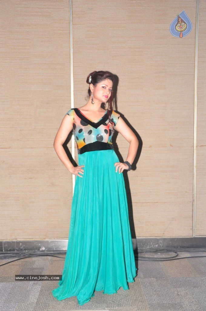 Shilpa Chakravarthy Latest Photos - 24 / 42 photos