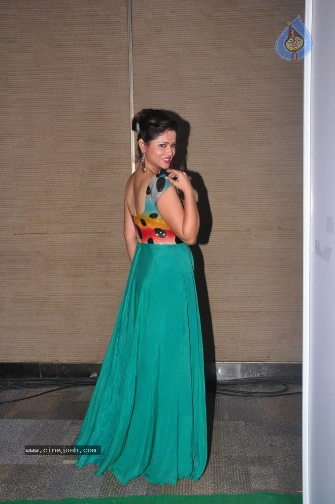 Shilpa Chakravarthy Latest Photos - 25 / 42 photos
