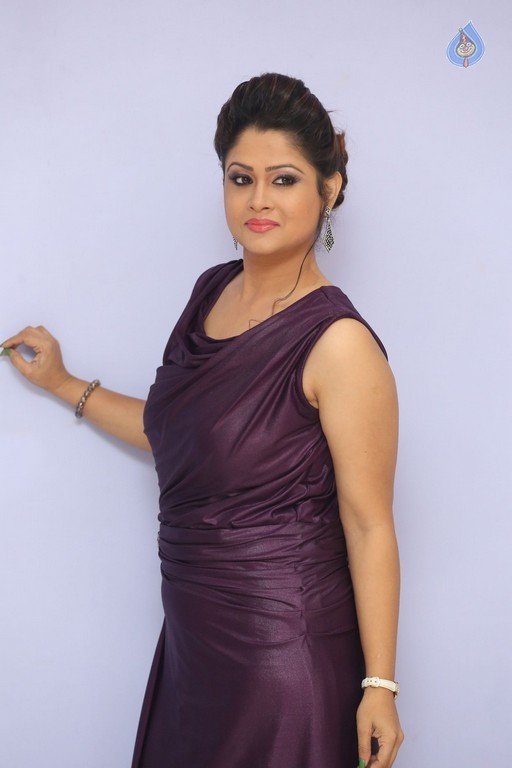 Shilpa Chakravarthy New Pics - 2 / 42 photos