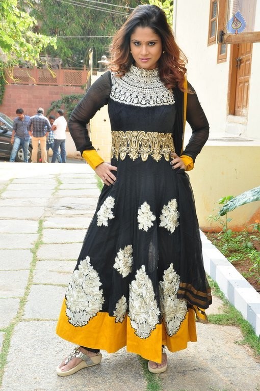 Shilpa Chakravarthy Photos - 21 / 35 photos