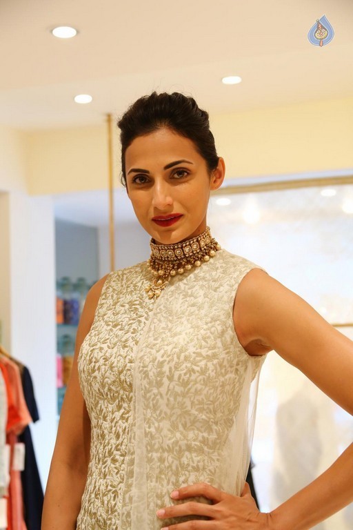Shilpa Reddy New Pics - 38 / 41 photos