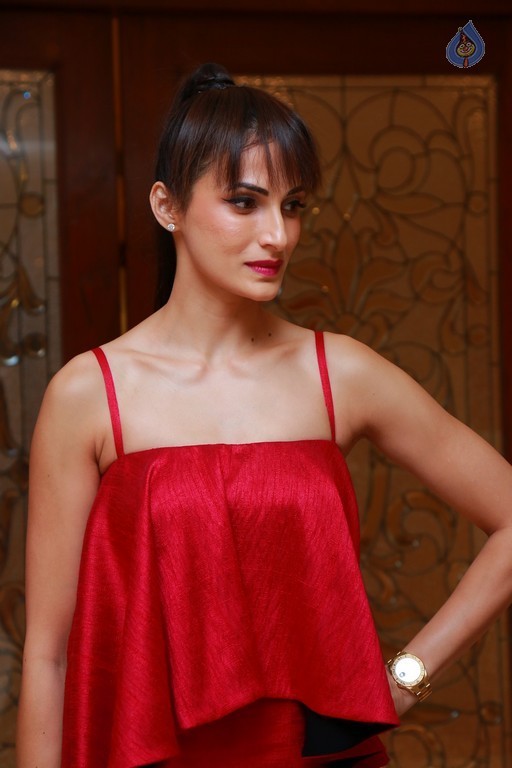 Shilpa Reddy New Stills - 6 / 32 photos