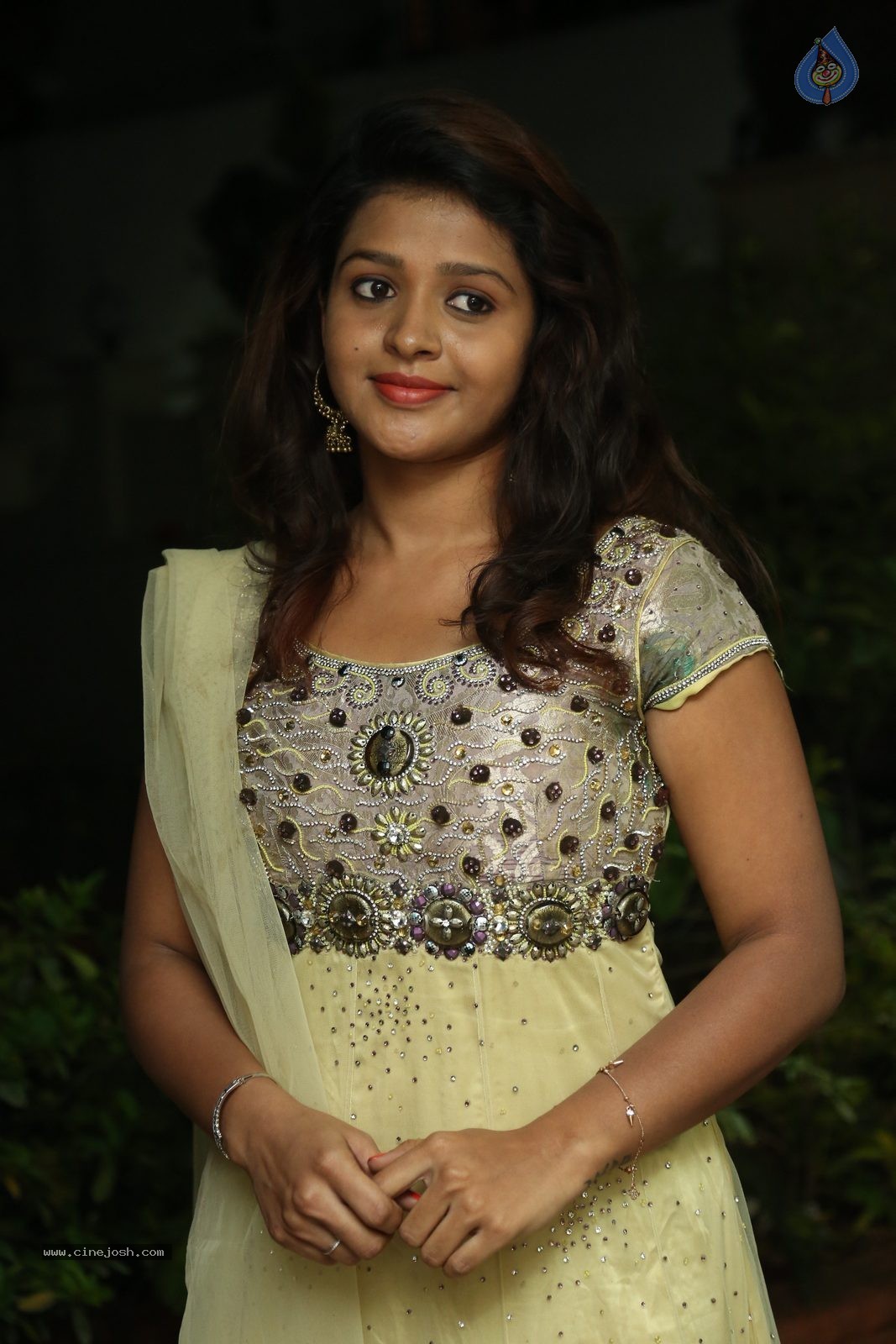 Shilpa Stills - 34 / 42 photos