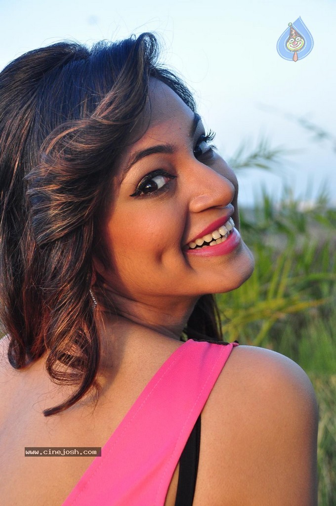 Shilpi Sharma Latest Photos - 91 / 134 photos