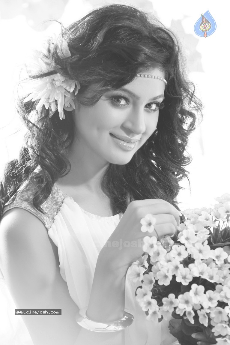 Shilpi Sharma New Portfolio - 27 / 45 photos