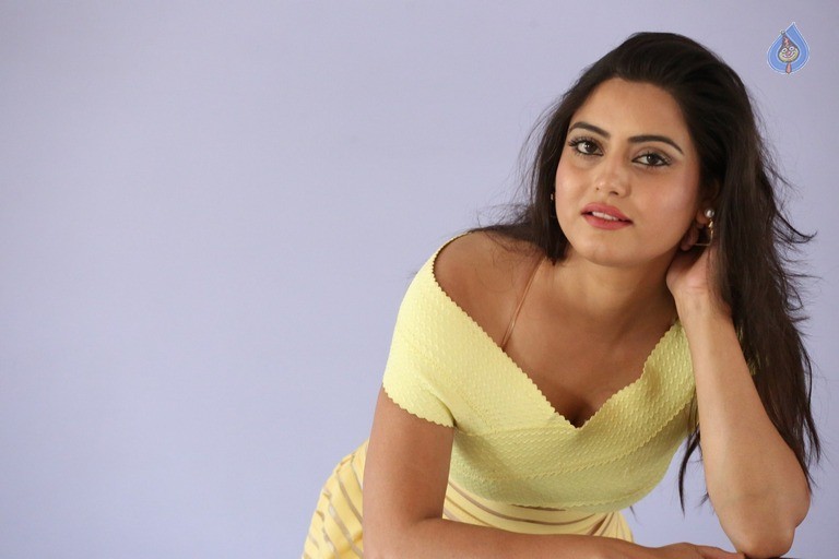 Shipra Gaur Latest Photos - 2 / 39 photos
