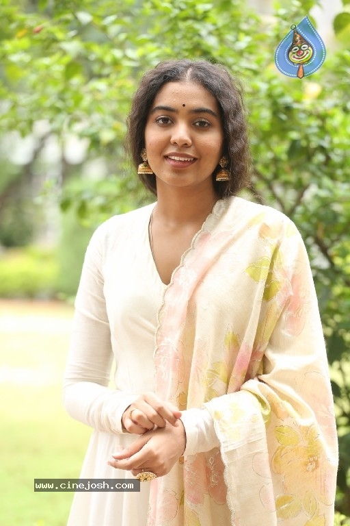 Shivathmika Rajashekar Photos - 15 / 21 photos