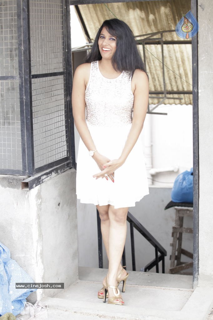 Shraavya Reddy New Gallery - 16 / 69 photos