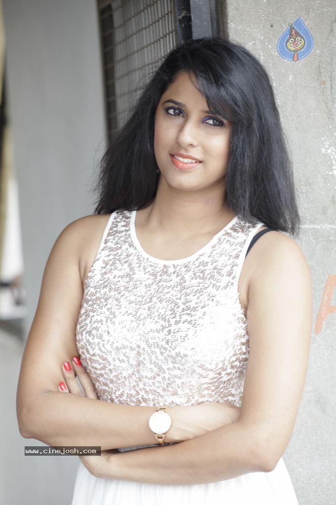 Shraavya Reddy New Gallery - 17 / 69 photos