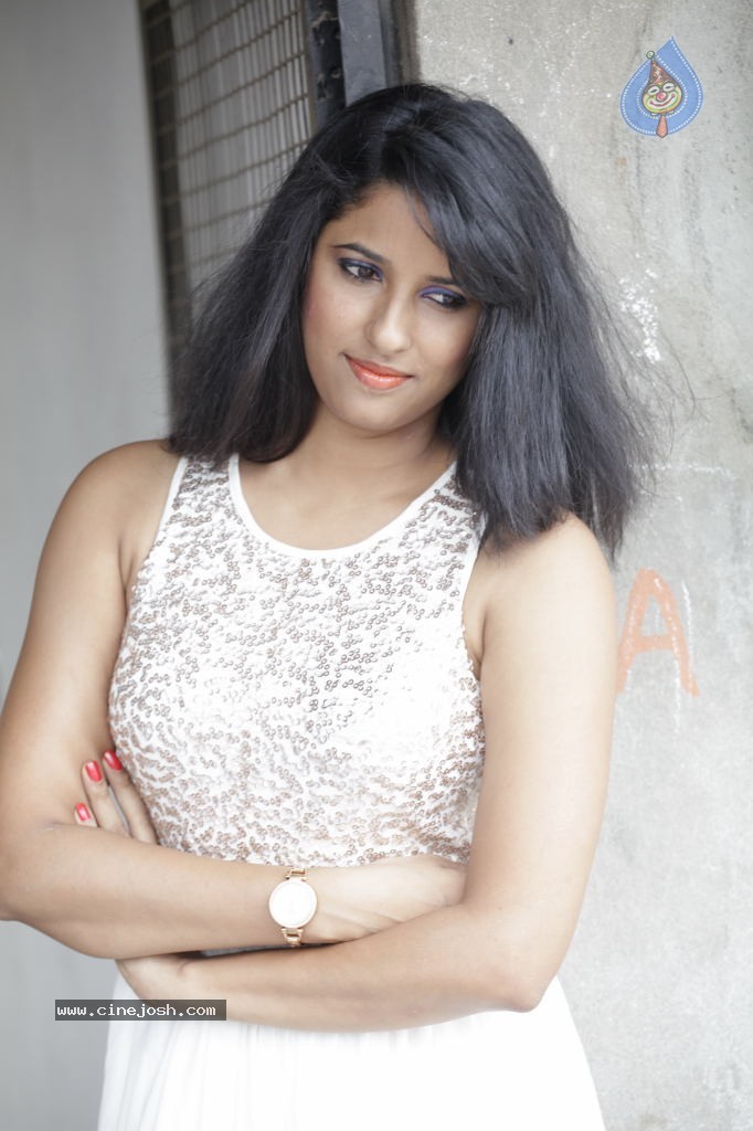 Shraavya Reddy New Gallery - 18 / 69 photos