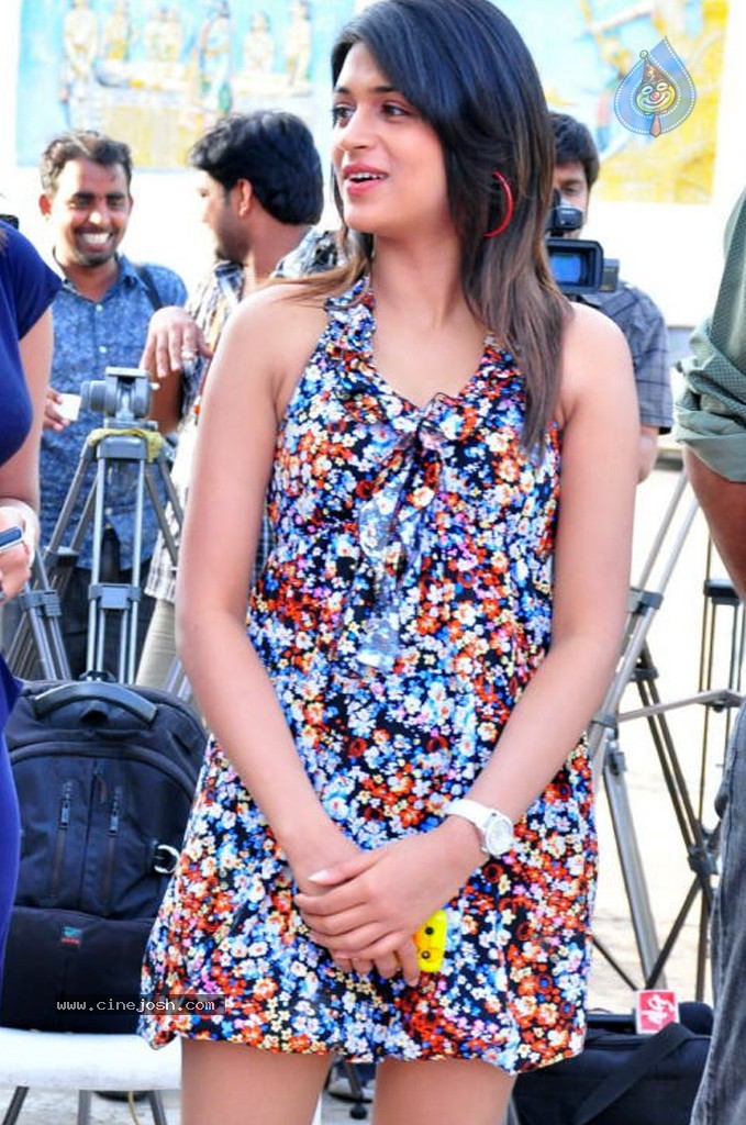 Shraddha Das Hot Photos - 47 / 64 photos