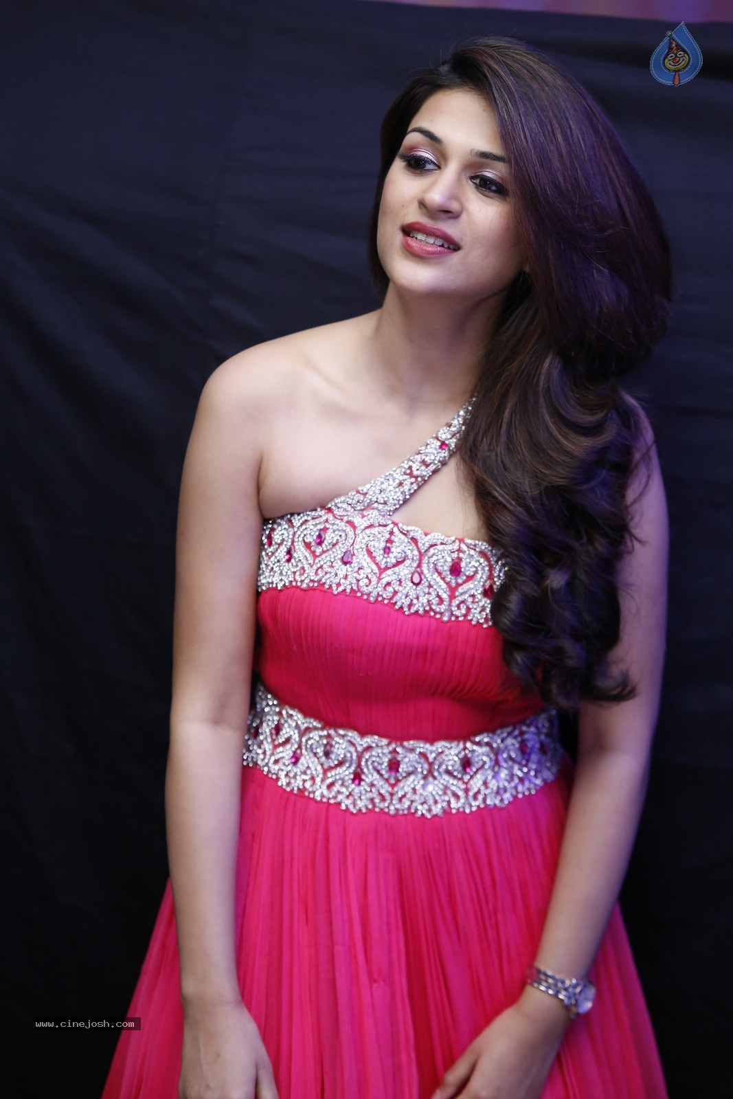 Shraddha Das Latest Pics - 79 / 91 photos