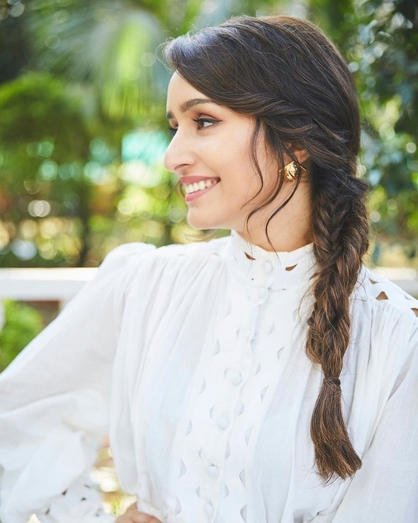 Shraddha Kapoor Stills - 6 / 14 photos
