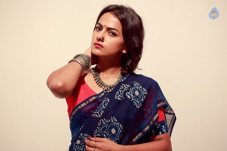 Shraddha Srinath Latest Photos - 24 / 35 photos