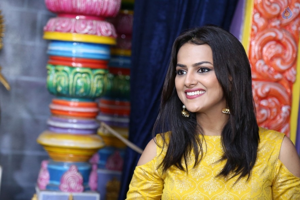 Shraddha Srinath Stills - 7 / 35 photos