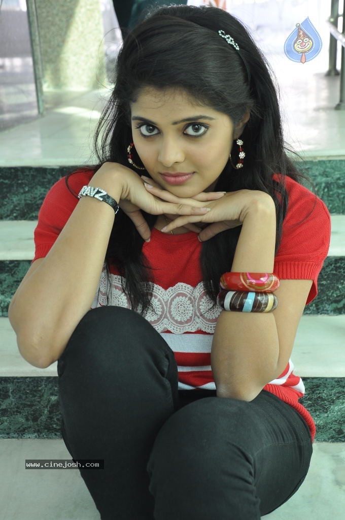 Shravya New Pics - 10 / 106 photos