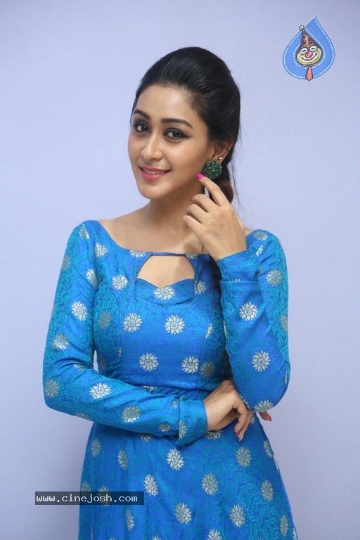 Shravya Rao Actress Photos - 9 / 18 photos