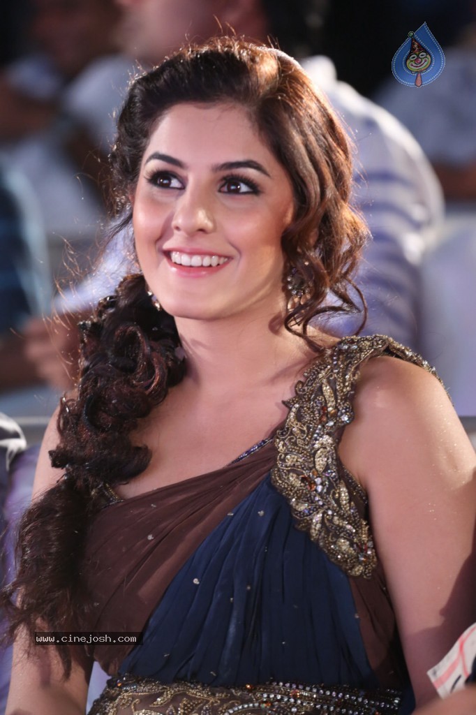 Isha Talwar at GJG Audio Launch - 18 / 54 photos