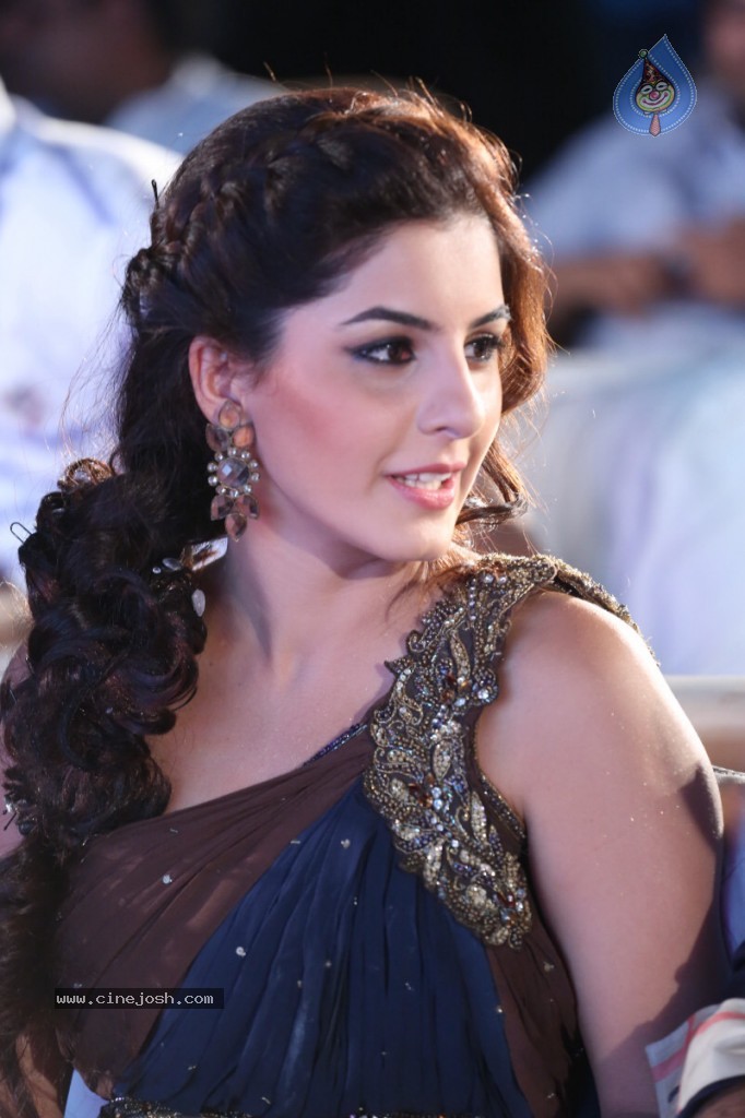 Isha Talwar at GJG Audio Launch - 21 / 54 photos