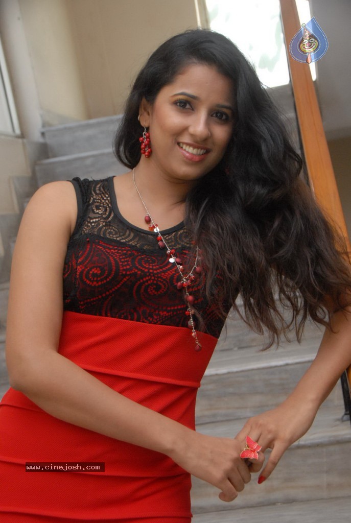 Shravya Reddy New Photos - 8 / 59 photos