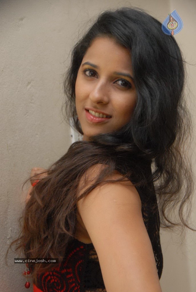 Shravya Reddy New Photos - 21 / 59 photos