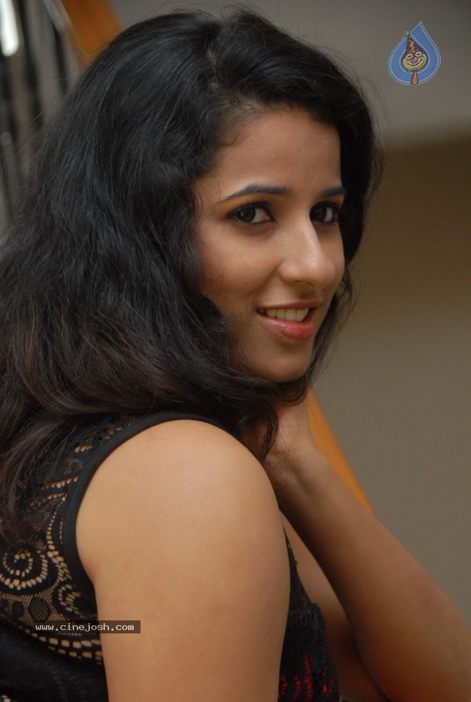 Shravya Reddy New Photos - 47 / 59 photos