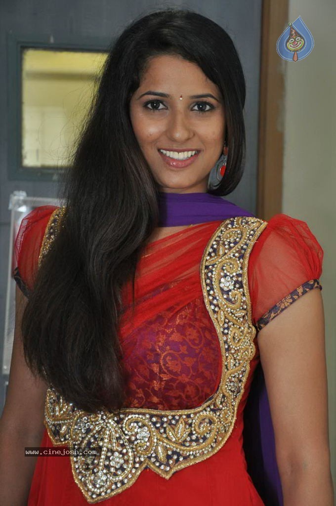 Shravya Reddy Stills - 53 / 57 photos