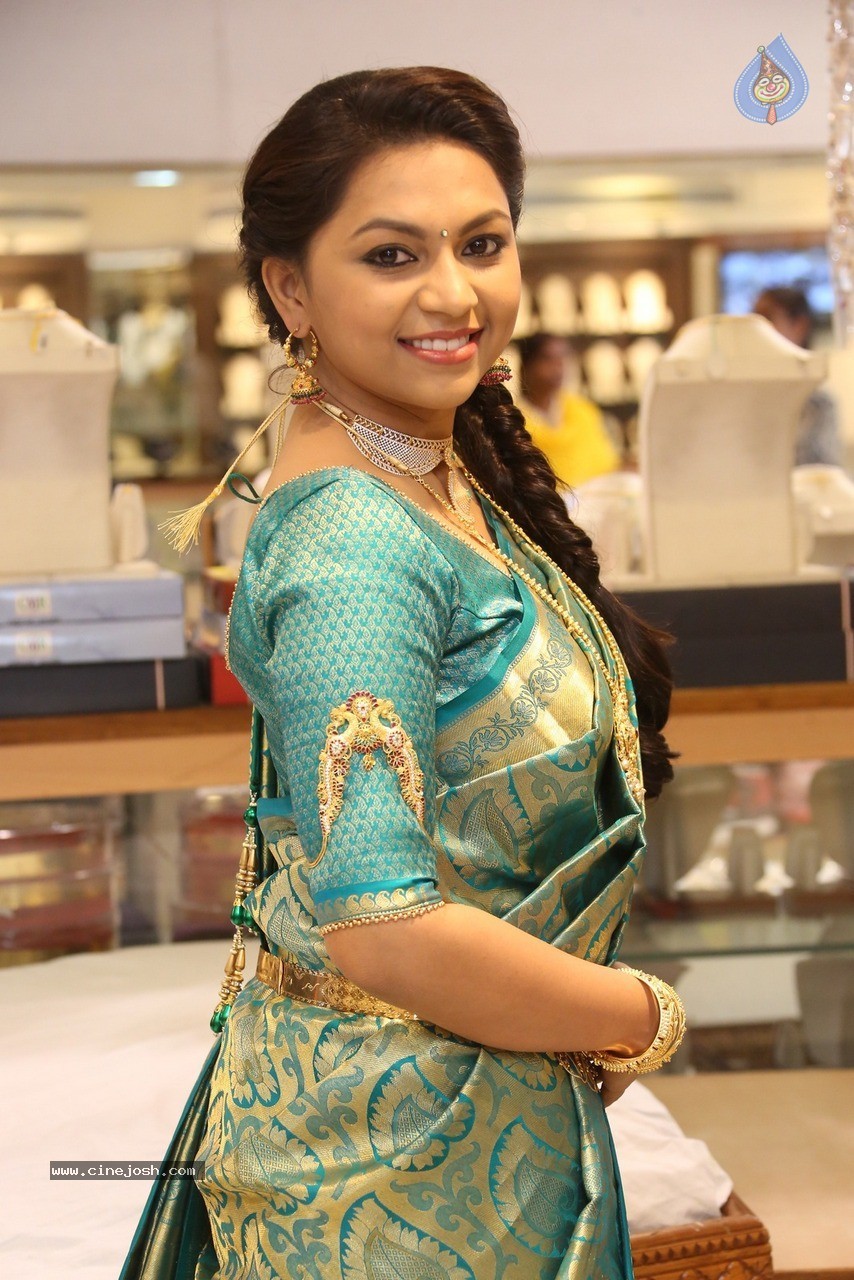 Shree Stills - 57 / 60 photos